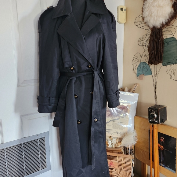 Black full-length vintage trench coat - Picture 3 of 6
